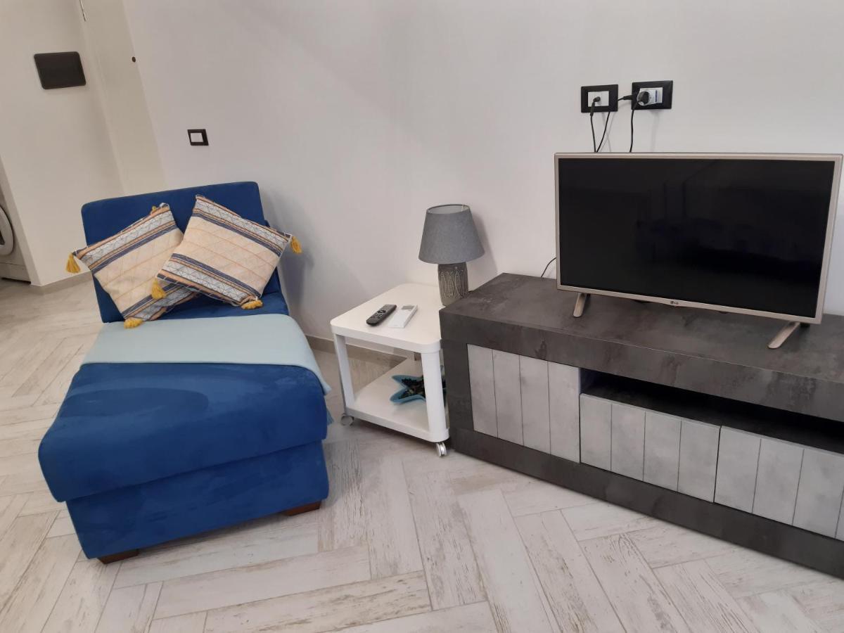 Casa Vacanze Via Nizza 57 Zinola-Wifi 사보나 외부 사진